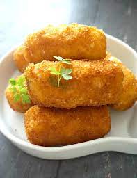 potato croquettes with ham and cheese