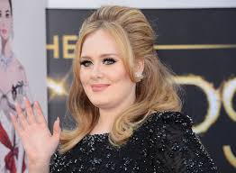 adele s makeup artist teaches you how to nail a cat eye in this tutorial