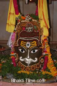 In the wee hours of the day aarti is performed at shri mahakal, ujjain. Mahakaleshwar Jyotirlinga Ujjain Bhakti Time