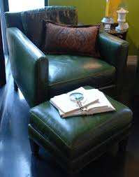 decorating with leather furniture 3