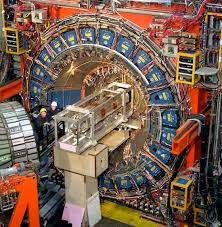 El bosón de Higgs podría haber sido descubierto (y no por el Gran  Colisionador de Hadrones) | Engadget