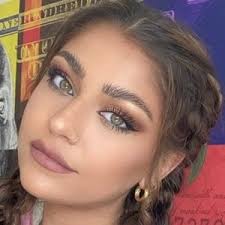 andrea russett age family bio