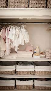 cómo organizar la ropa del bebé