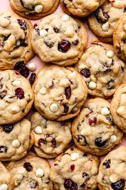 white chocolate chip cranberry cookies