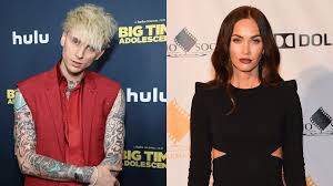 Megan fox and singer machine gun kelly sparked engagement rumours after they were spotted stepping out for snl rehearsals in new york. Machine Gun Kelly And Megan Fox Show Off Their Relationship In New Selfie Nbc Chicago