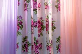16 Best Curtain Colour Combinations For