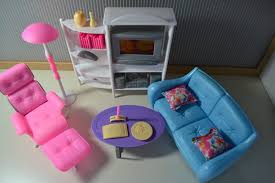 dollhouse furniture for barbie dolls