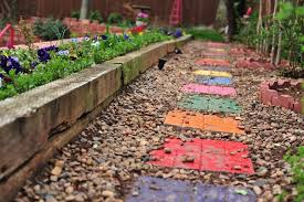 make garden stepping stones in 9 easy steps