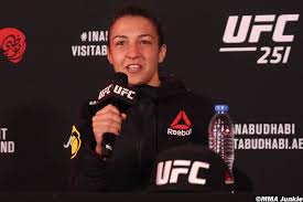 Amanda ribas had her scheduled fight for ufc 257 drop out tuesday, but it took her little time to get a new foe lined up. Inkl Amanda Ribas Wants To Focus On Strawweight Eyes Winner Of Carla Esparza Vs Marina Rodriguez Usa Today Sports Media Group