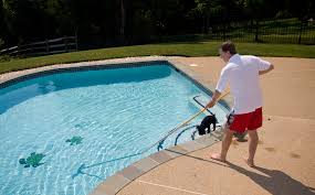 cost to maintain a pool