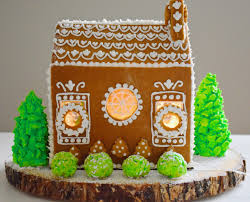 the sweet smell of gingerbread maison