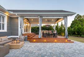 Lakeview Reno Traditional Deck