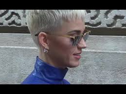 Obviously, that pixie cut from march was totally. Katy Perry Short Blonde Hair Cut Paris 2 June 2017 For Bon Appetit Juin France Youtube