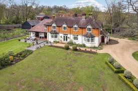 Amersham Hp7 5 Bed Country House 2