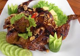 Ciri khas makanan ini menggunakan ayam kampung jantan. Paket Wisata Jogja Tour Custom Travel Yogyakarta Terbaik 2020 Kuliner Ingkung Ayam Kampung Jogja Lezatnya Tak Tertampung