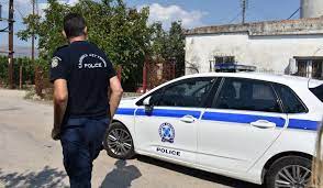 Ναύπακτος: Συνελήφθη ένας ανήλικος - Το έσκασε από ίδρυμα, έκλεψε περίπτερο και επιτέθηκε σε αστυνομικό - Law & Order