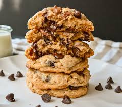 bakery style oatmeal chocolate chip