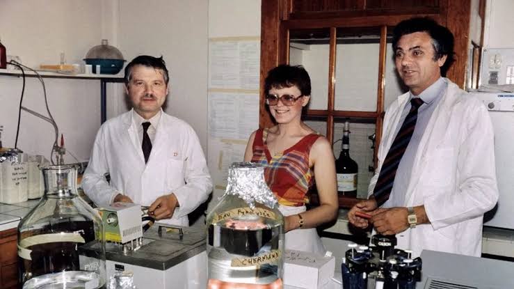 El descubrimiento del VIH/SIDA: La carrera científica que cambió la historia de la medicina