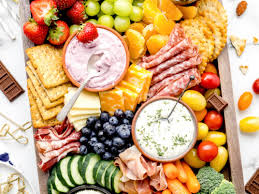 how to make a charcuterie board for any