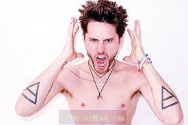 Jared leto is a very familiar face in recent film history. Tattoo Guide Jared Leto Prominente 2021