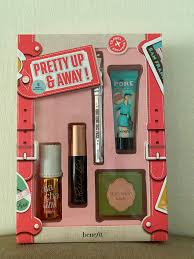 benefit pretty up away 5pc set