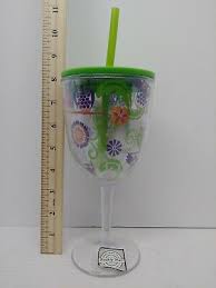 Decorated Plastic Wine Glass With Lid