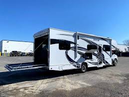 2023 thor motor coach outlaw 29j cl