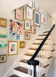 21 Chic Staircase Wall Decoration Ideas