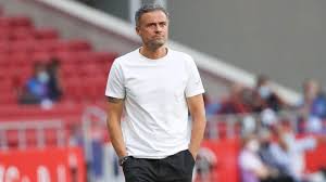 Spain manager luis enrique has stepped down for personal reasons and will be replaced by. Luis Enrique Calls Up 5 Players After Busquets Tests Positive For Covid 19