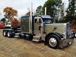 Big Trucks Peterbilt Diesel Trucks