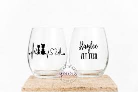 From college graduation gifts to kindergarten graduation gifts, find the perfect little something for your 2020 graduate.hallmark has an amazing selection of personalized gifts, including monogrammed gifts for older graduates and personalized books for kids. Technician Tumbler Cup Veterinarian Gifts Appreciation Week Graduation Gift Kitchen Dining Evertribehq Tableware