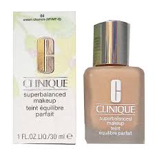 Clinique Superbalanced Makeup 04