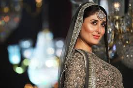 get kareena kapoor khan s look at the