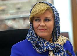 Majke Srebrenice oprostile Kolindi: Ona je i dalje kraljica Balkana Images?q=tbn:ANd9GcTUFLvq_lJel-dnZ3LFFayNaCSqFYR_Q-QW39RONDzoAWmKzJ9H