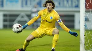 The player's height is 187cm | 6'1 and his weight is 77kg | 170lbs. Gaetan Coucke Quitte Genk Pour Le Fc Malines