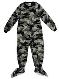Amazon Com Faded Glory Boys Black Fleece Camouflage Pajamas