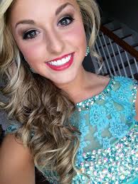 makeup to complement your prom dress