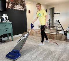 dusting carpet vacuuming services