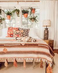 Inspirational bohemian abodes filled with colors, patchwork fabrics, and souvenirs from all over the world. Boho Chic Bedroom Urban Outfiters Bedroom Home Decor Bedroom Apartment Decor