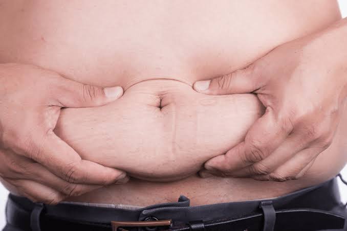 Swelling in Upper Stomach Area: 7 Alarming Causes - Liv Hospital