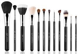 affordable must have makeup brushes