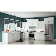 Black kitchen cabinets can help make a bold statement when paired with lighter colours. Home Decorators Collection Wchester Light Vespar White Thermofoil Plywood Shaker Stock Semi Custom Base Kitchen Cabinet 15 In W X 24 In D B15l Wvw The Home Depot