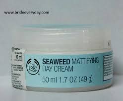 the body seaweed mattifying day