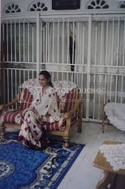 Gambar baju, kerang, dan cat. Klasik Gambar Siti Nurhaliza Ketika Anak Dara Di Kuala Lipis