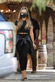 Khloe kardashian is the youngest of the kardashian sisters. Khloe Kardashian Khloe Kardashian Outfits Kardashian Style Casual Khloe Kardashian Style