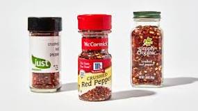 Is cayenne red pepper the same as red pepper flakes?
