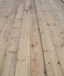 wooden and wood reclaimed flooring and