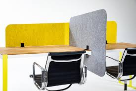 Are you a teacher who needs a surefire way to keep your students from cheating on tests? 8 Desk Partitions For Social Distancing When Returning To The Office Buzzispace