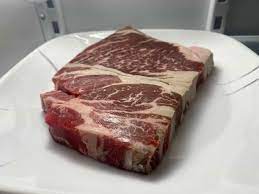 how long does steak last in the fridge