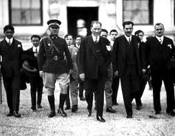 En güzel Atatürk fotoları ile ilgili görsel sonucu